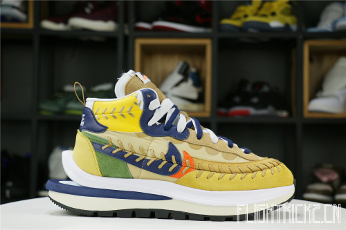 Nike Vaporwaffle sacai Jean Paul Gaultier Sesame Blue