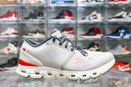 On Running Cloud X 4 Silver Flame