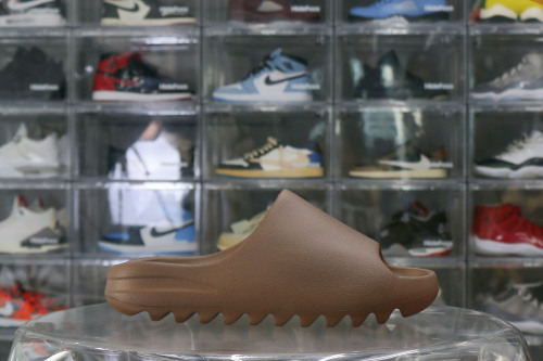 Yeezy Slides Soot 2021 GX6141（A1 Batch）