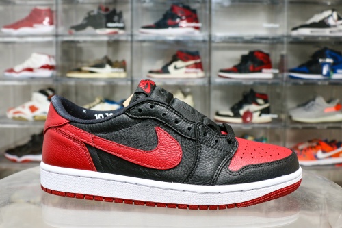 Air Jordan 1 Low OG “Banned” 2026