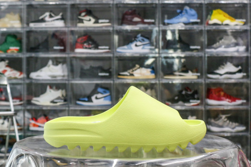 adidas Yeezy Slide Glow Green 2022 HQ6447 (A1 Batch)