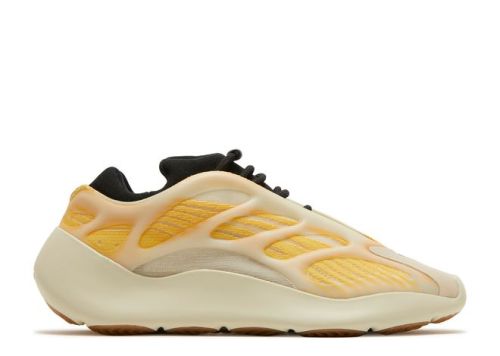 Yeezy 700 v3 “Mono Safflower  2022