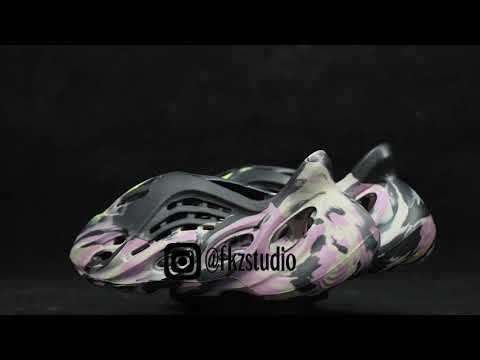 Yeezy Foam Runner “MX Carbon” 2022 (IG9562)（A1）